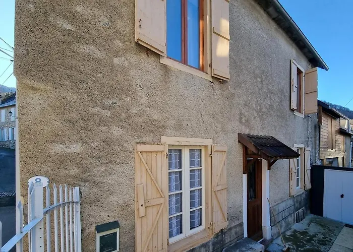 Charming Pyrenees House Marignac (Haute-Garonne)